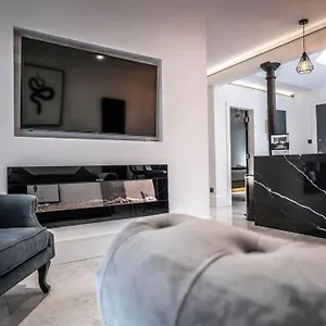 Apartment Luxury Royal Mile Boutique 2bedroom, EDI