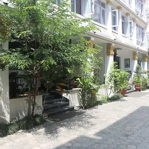 https://durbar-hotel-residence.hotels-kathmandu.com